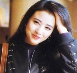 周海媚个人资料,影视圈璀璨明珠，从倚天屠龙记到香江传奇的美丽传奇