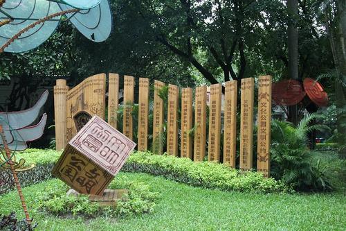 娱乐设施写生,探秘现代游乐设施风采