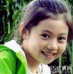 张妍小时候照片,张妍童年照片里的温馨回忆